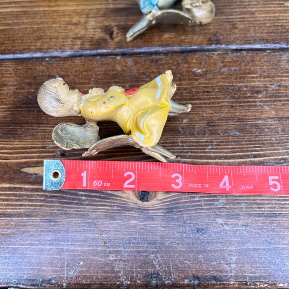 Vintage Angel Musician Figurines Sitting on Chairs Set Of 3 Made in Italy - Picture 12 of 13